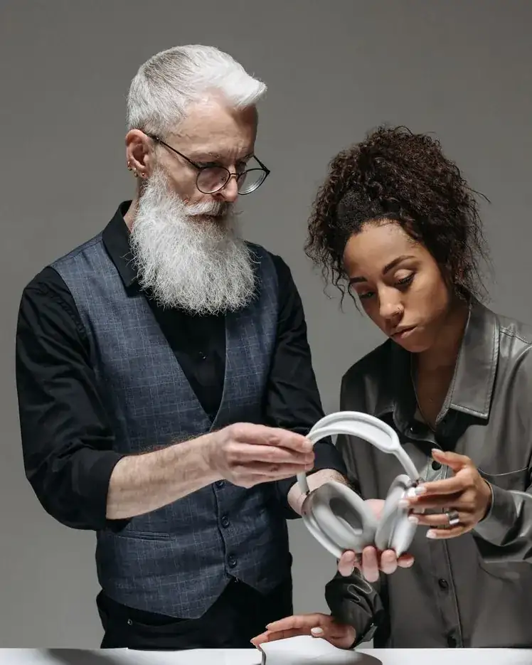 A maker shows a new product to a buyer and watches her reaction